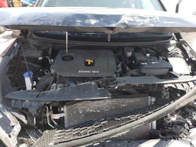 Photo 7 from auction – 2017 KIA FORTE LX with VIN 3KPFK4A79HE054942