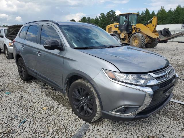 MITSUBISHI OUTLANDER 2018 with VIN JA4AD3A30JZ033901 - Photo from auction