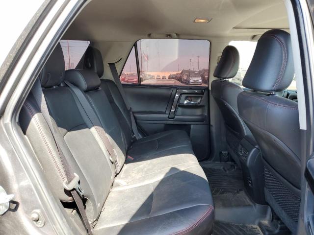 Photo 6 from auction – 2018 TOYOTA 4RUNNER SR with VIN JTEBU5JR0J5534574