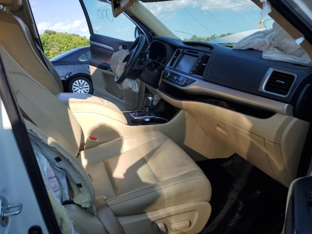 Photo 5 from auction – 2018 TOYOTA HIGHLANDER with VIN 5TDJZRFHXJS884071