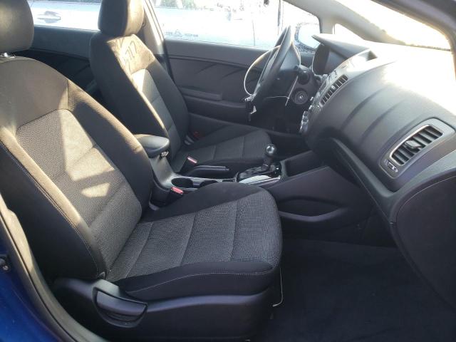 Photo 5 from auction – 2017 KIA FORTE LX with VIN 3KPFK4A76HE157400