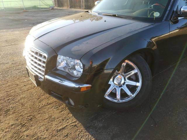 Photo 9 from auction – 2005 CHRYSLER 300C with VIN 2C3AA63H65H148280