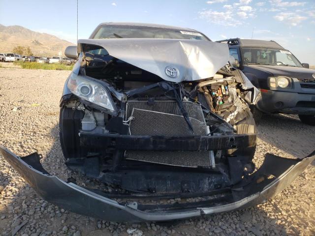 Photo 9 from auction – 2014 TOYOTA SIENNA LE with VIN 5TDKK3DC5ES500118