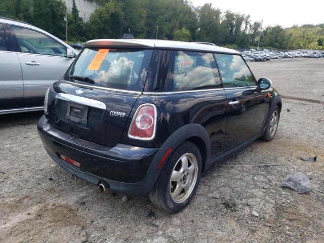Photo 4 from auction – 2011 MINI COOPER with VIN WMWSU3C59BT097784