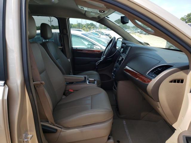 Photo 5 from auction – 2015 CHRYSLER TOWN & COU with VIN 2C4RC1BG3FR710944