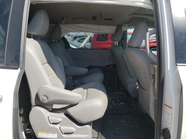Photo 6 from auction – 2018 TOYOTA SIENNA XLE with VIN 5TDDZ3DCXJS203974