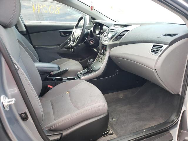 Photo 5 from auction – 2016 HYUNDAI ELANTRA SE with VIN 5NPDH4AE4GH656923