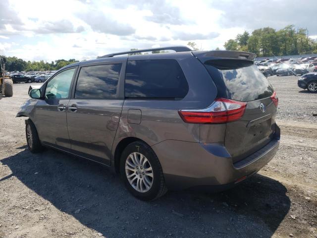 Photo 3 from auction – 2017 TOYOTA SIENNA XLE with VIN 5TDYZ3DC0HS866336