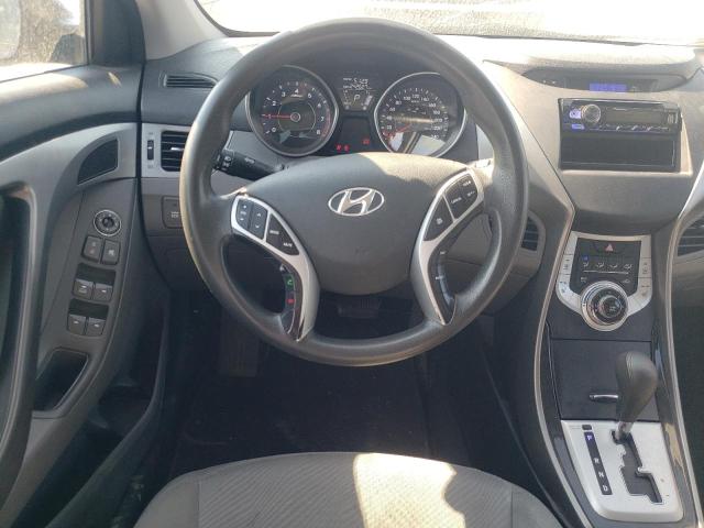 Photo 9 from auction – 2012 HYUNDAI ELANTRA GL with VIN 5NPDH4AE7CH063048