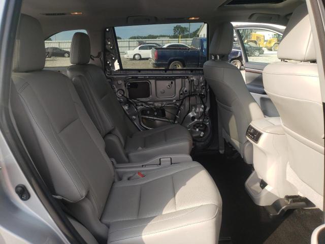 Photo 6 from auction – 2015 TOYOTA HIGHLANDER with VIN 5TDDKRFHXFS154279