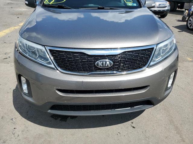 Photo 9 from auction – 2015 KIA SORENTO LX with VIN 5XYKTDA60FG614074
