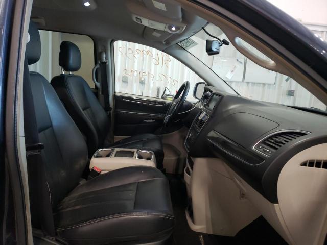 Photo 5 from auction – 2013 CHRYSLER TOWN & COU with VIN 2C4RC1BG2DR706137