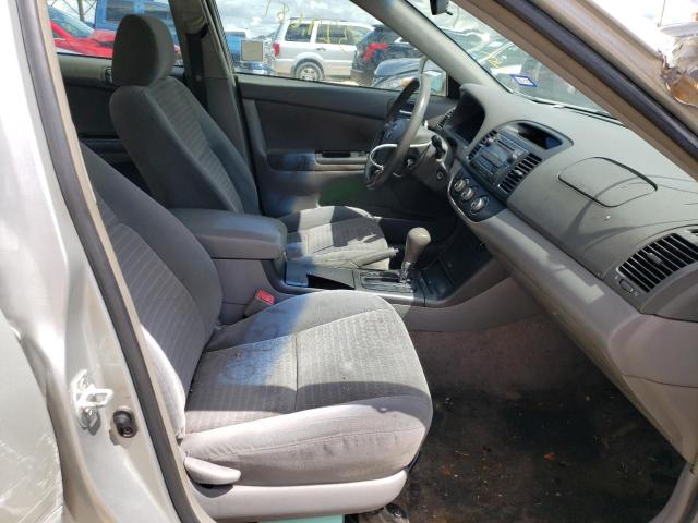 Photo 5 from auction – 2005 TOYOTA CAMRY LE with VIN 4T1BE32K65U093743