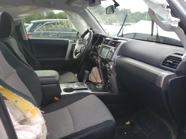 Photo 5 from auction – 2019 TOYOTA 4RUNNER SR with VIN JTEBU5JR0K5730290