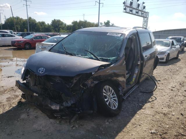Photo 2 from auction – 2011 TOYOTA SIENNA XLE with VIN 5TDYK3DC3BS044836