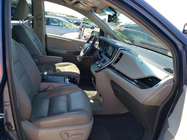 Photo 5 from auction – 2015 TOYOTA SIENNA XLE with VIN 5TDYK3DC1FS649864