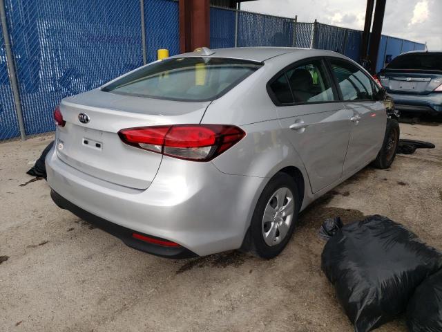 Photo 4 from auction – 2018 KIA FORTE LX with VIN 3KPFK4A76JE254277