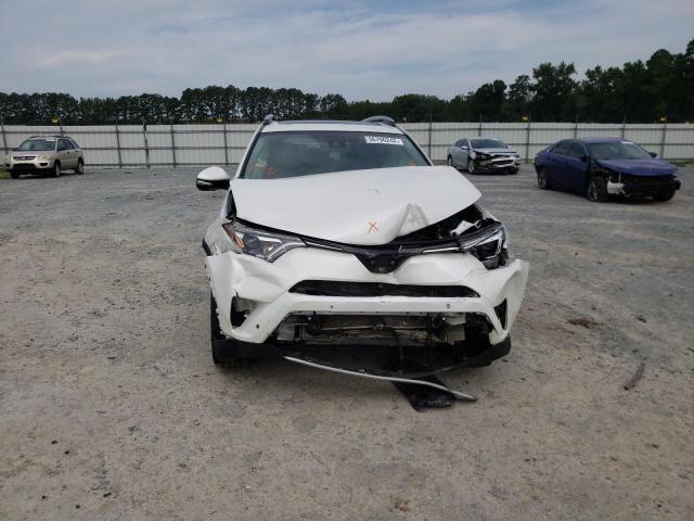 Photo 9 from auction – 2017 TOYOTA RAV4 LIMIT with VIN 2T3DFREV1HW574378