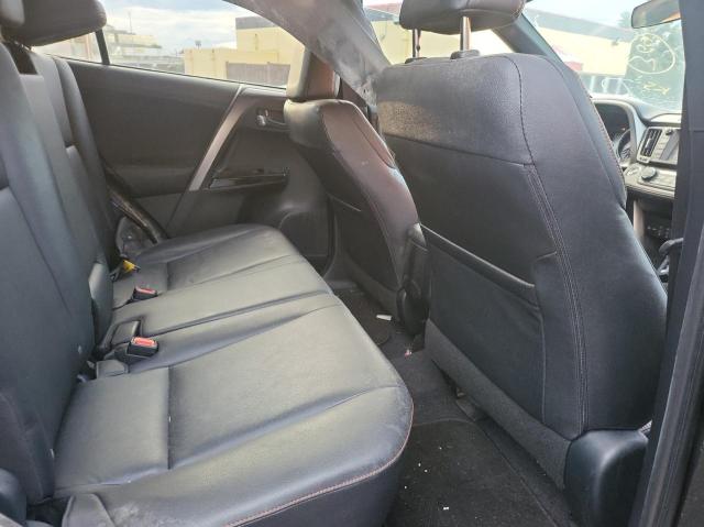 Photo 6 from auction – 2016 TOYOTA RAV4 SE with VIN JTMJFREV4GJ074067