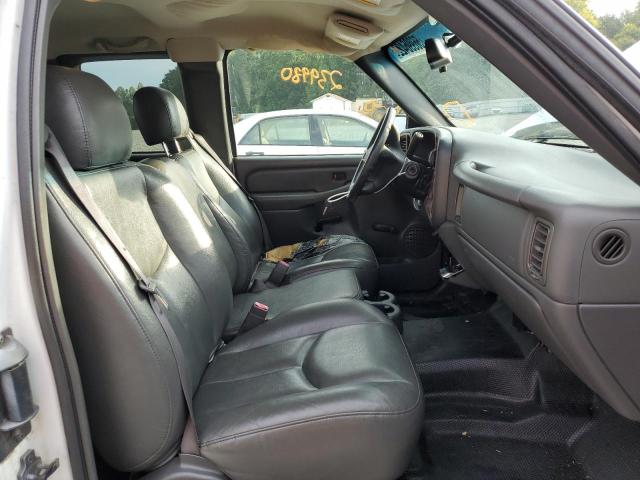 Photo 5 from auction – 2004 CHEVROLET SILVERADO with VIN 2GCEC19V341173622