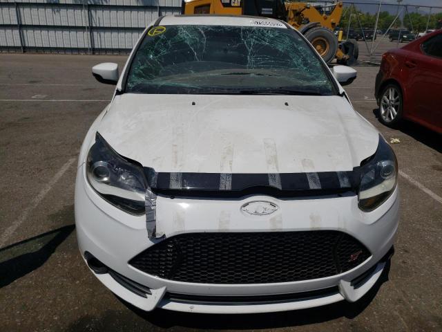 Photo 9 from auction – 2013 FORD FOCUS ST with VIN 1FADP3L94DL211110