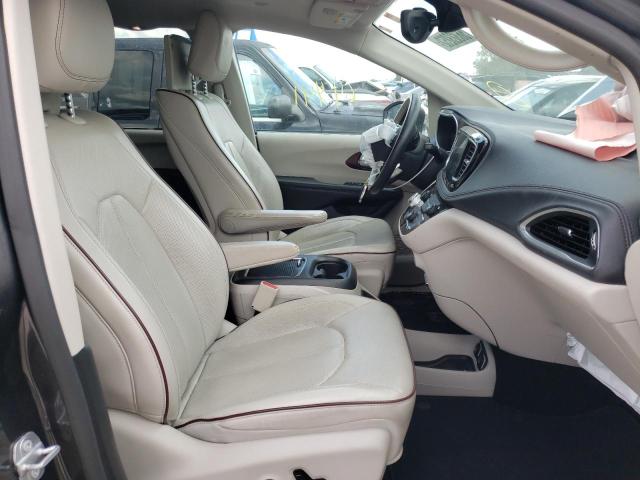Photo 5 from auction – 2017 CHRYSLER PACIFICA L with VIN 2C4RC1GG1HR533208