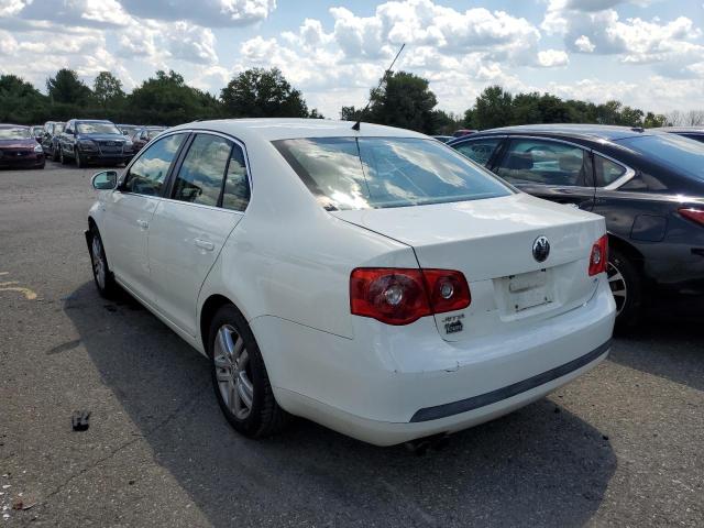 Photo 3 from auction – 2007 VOLKSWAGEN JETTA WOLF with VIN 3VWEF71K87M067611