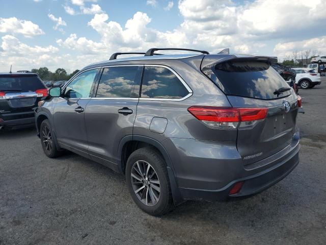 Photo 3 from auction – 2017 TOYOTA HIGHLANDER with VIN 5TDJZRFH5HS375791