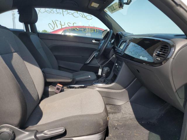 Photo 5 from auction – 2019 VOLKSWAGEN BEETLE S with VIN 3VWFD7AT3KM700351