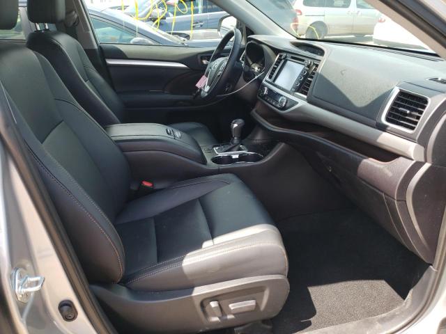 Photo 5 from auction – 2019 TOYOTA HIGHLANDER with VIN 5TDJZRFH2KS947424