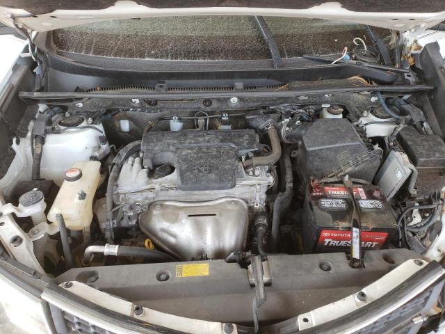 Photo 7 from auction – 2015 TOYOTA RAV4 XLE with VIN JTMWFREV3FJ035491