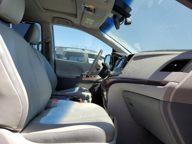 Photo 5 from auction – 2012 TOYOTA SIENNA XLE with VIN 5TDDK3DC8CS046517