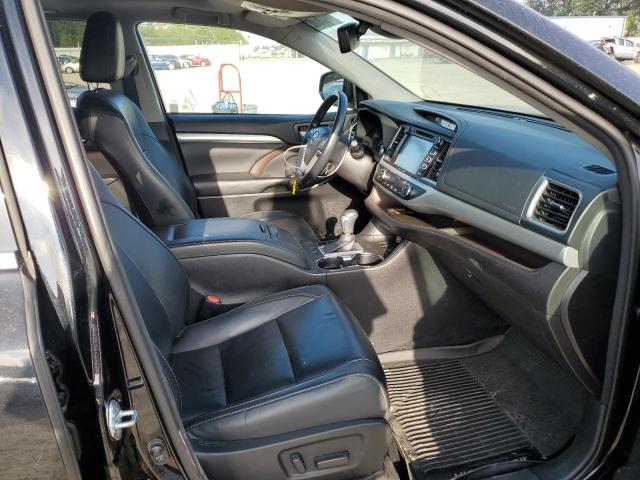 Photo 5 from auction – 2017 TOYOTA HIGHLANDER with VIN 5TDJZRFH9HS449911