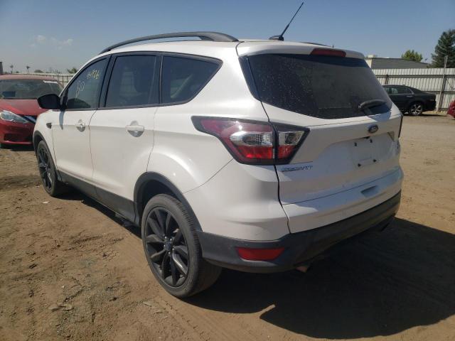 Photo 3 from auction – 2017 FORD ESCAPE SE with VIN 1FMCU0GD9HUA94812