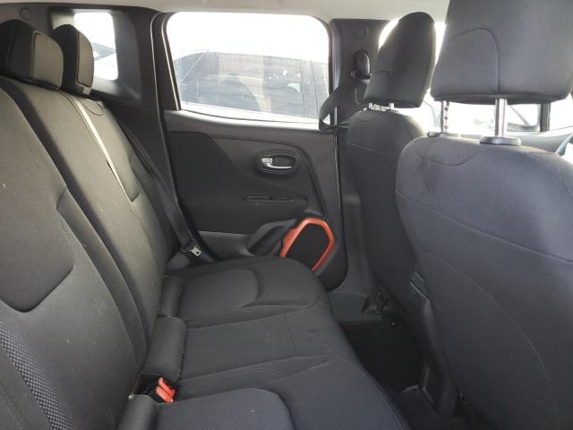 Photo 6 from auction – 2018 JEEP RENAGADE with VIN ZACCJBAB3JPH90704