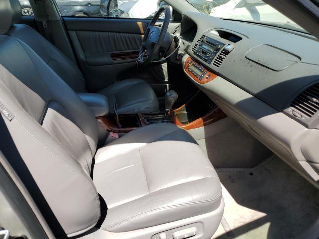 Photo 5 from auction – 2004 TOYOTA CAMRY LE with VIN 4T1BF30K84U579033