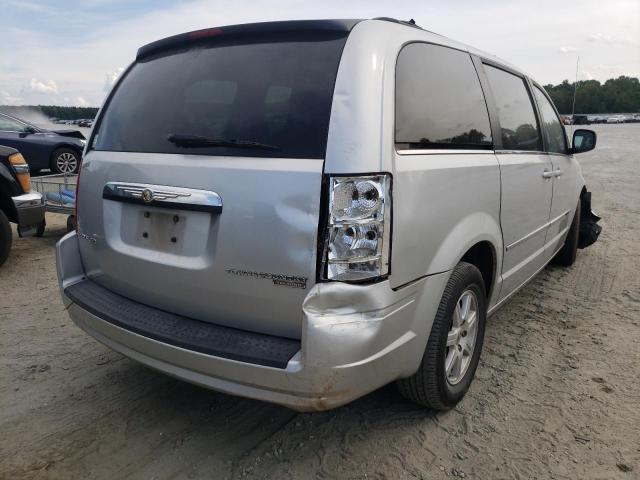 Photo 4 from auction – 2010 CHRYSLER TOWN & COU with VIN 2A4RR5D12AR270748