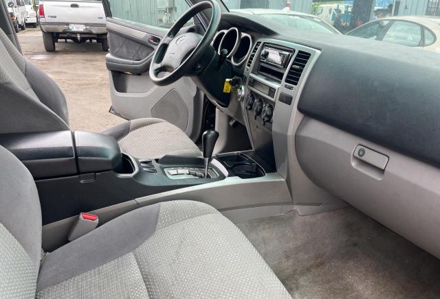 Photo 5 from auction – 2004 TOYOTA 4RUNNER SR with VIN JTEBU14R448015938