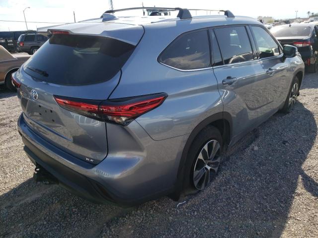 Photo 4 from auction – 2021 TOYOTA HIGHLANDER with VIN 5TDHZRAHXMS051655