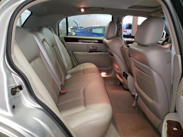 Photo 6 from auction – 2003 LINCOLN TOWN CAR C with VIN 1LNHM83W73Y655926