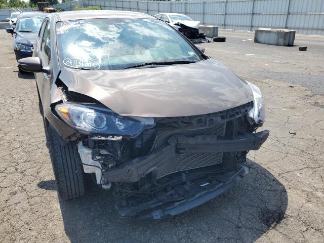 Photo 9 from auction – 2015 KIA FORTE LX with VIN KNAFX4A63F5332314