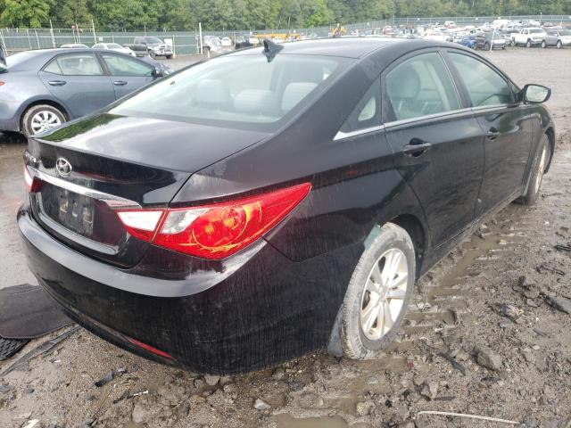 Photo 4 from auction – 2011 HYUNDAI SONATA with VIN 5NPEB4AC7BH195858