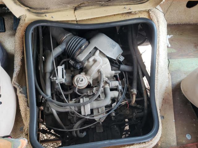 Photo 7 from auction – 2000 SOUT MOTORHOME with VIN 3FCNF53S3XJA27510