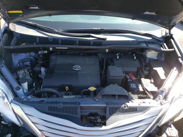 Photo 7 from auction – 2015 TOYOTA SIENNA XLE with VIN 5TDYK3DC1FS649864