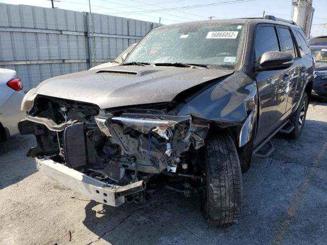 Photo 2 from auction – 2018 TOYOTA 4RUNNER SR with VIN JTEBU5JR0J5534574