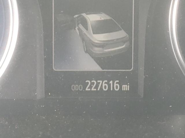 Photo 8 from auction – 2017 TOYOTA CAMRY LE with VIN 4T1BF1FK9HU736957