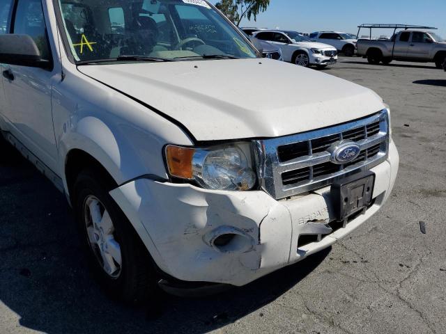 Photo 9 from auction – 2010 FORD ESCAPE XLS with VIN 1FMCU9C77AKB95711