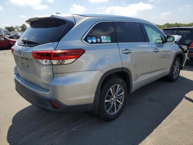 صورة رقم 4 من المزاد - 2017 TOYOTA HIGHLANDER مع VIN 5TDJZRFH2HS443139