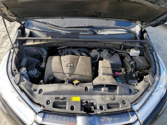 Photo 7 from auction – 2017 TOYOTA HIGHLANDER with VIN 5TDJZRFH9HS449911