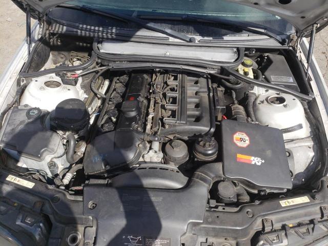 Photo 7 from auction – 2004 BMW 325 XIT with VIN WBAEP33404PF03865
